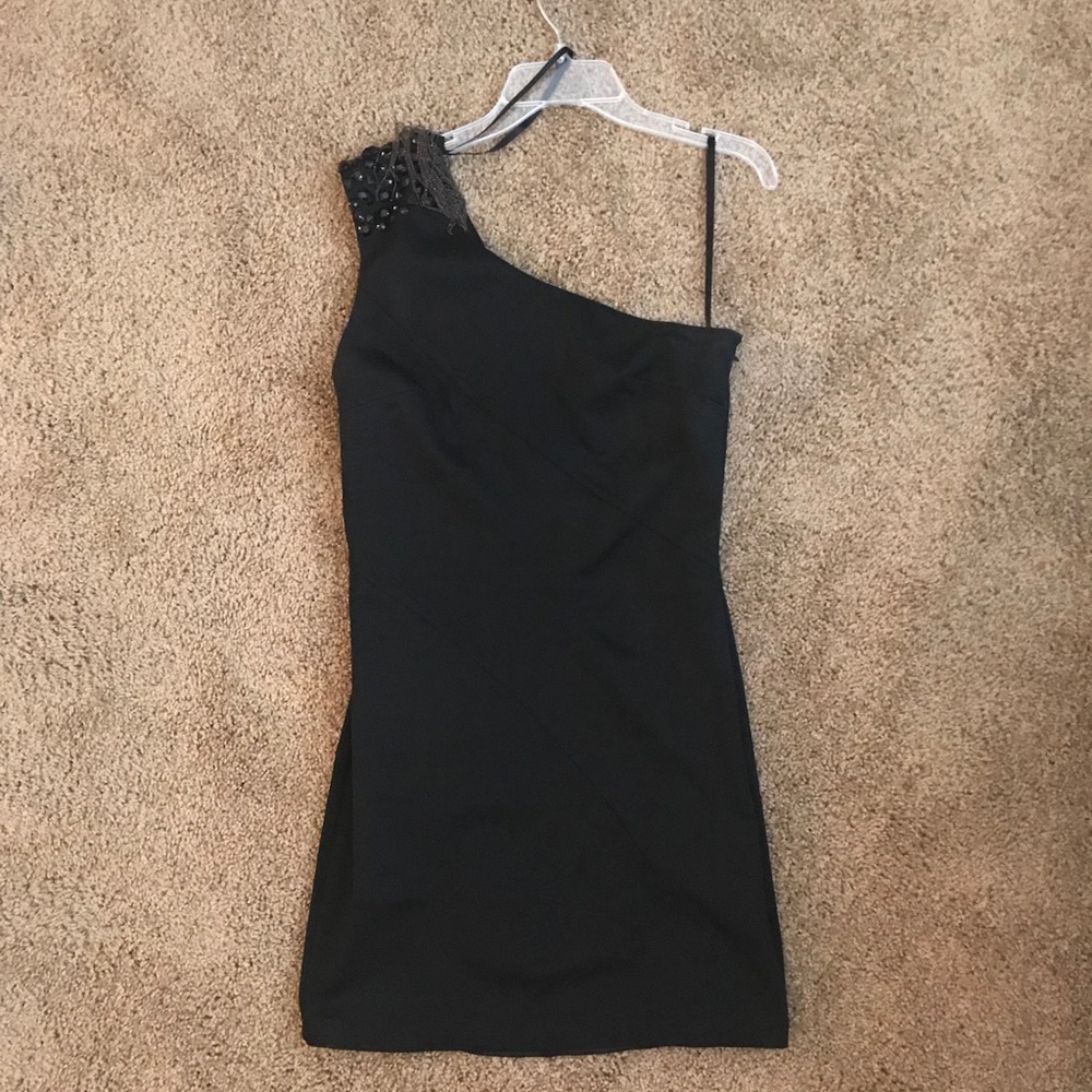 SIZE M, BEBE BLACK, ONE SHOULDERED MINI DRESS
